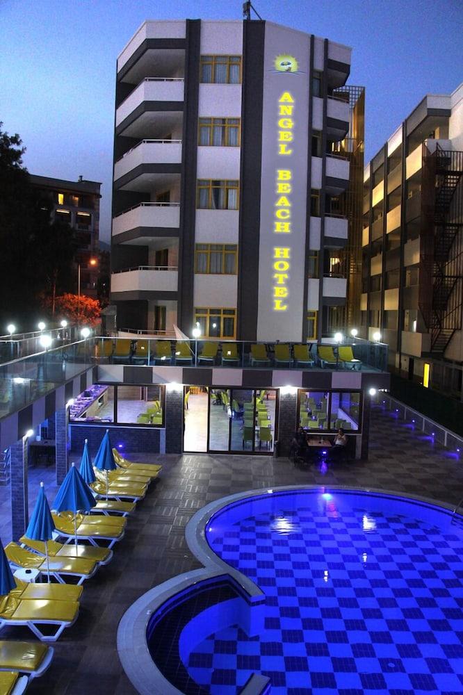 Merlin Beach Park Hotel Tosmur Buitenkant foto