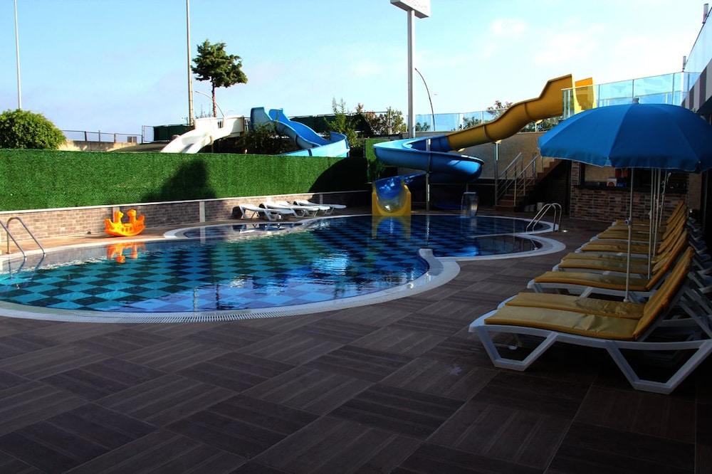 Merlin Beach Park Hotel Tosmur Buitenkant foto