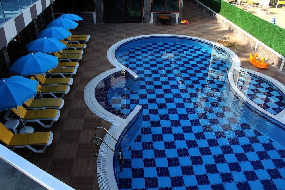Merlin Beach Park Hotel Tosmur Buitenkant foto