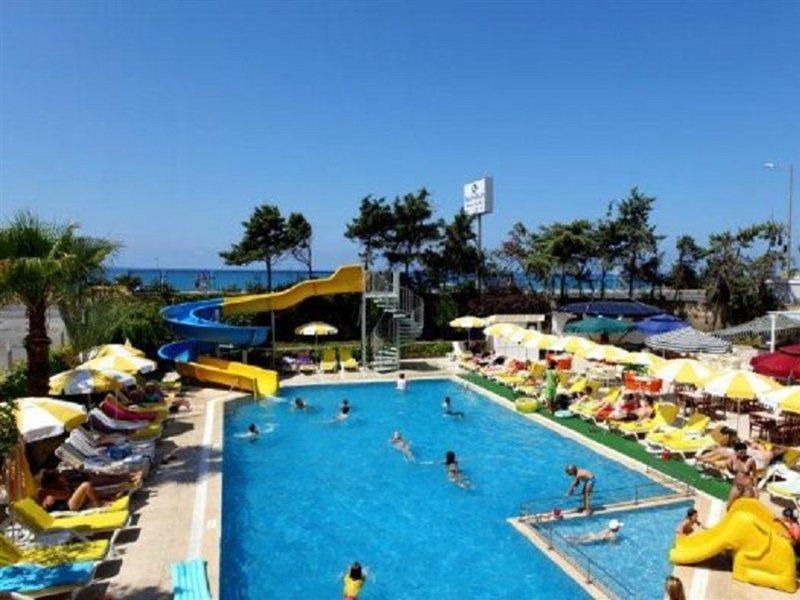 Merlin Beach Park Hotel Tosmur Buitenkant foto